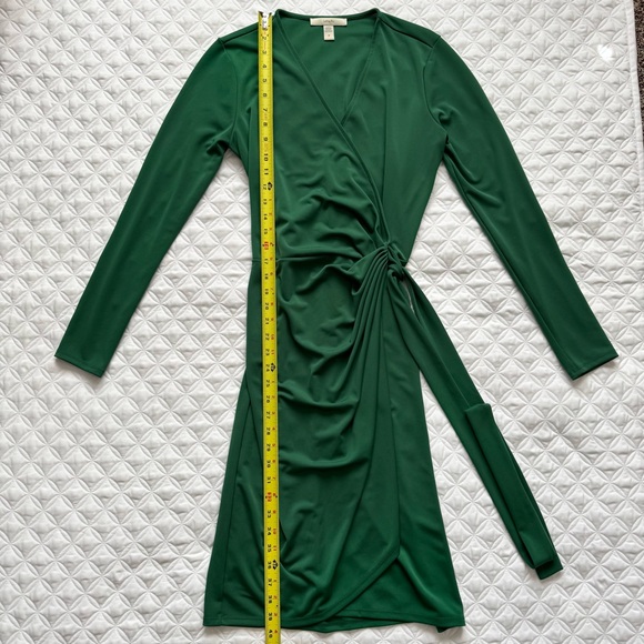 Lark & Ro Emerald Green Jersey Fabric Long Sleeve Wrap Tie Dress Size M - Picture 3 of 15